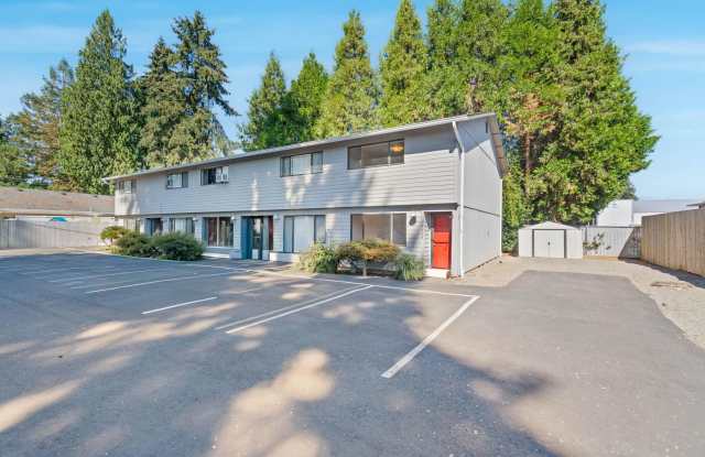 $500 move-in special! Well-kept, roomy 2-bdrm/1.5-bath Milwaukie unit. Private patio, quiet location, designated parking Gallery 3
