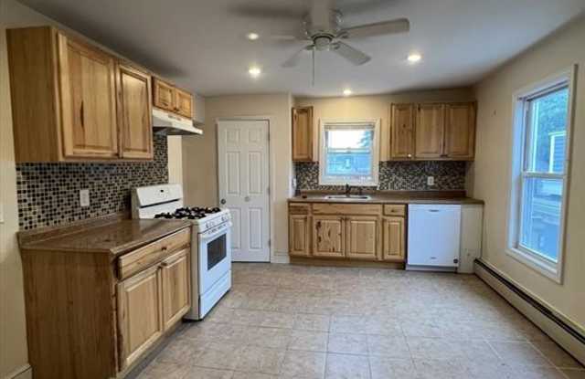 95 Hampshire St. photos photos