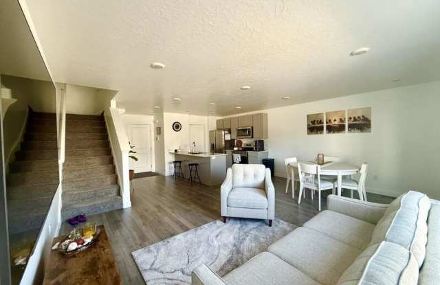 38 N Northshore Dr photos photos