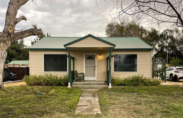 2 Bedroom, 1 Bath Home in Kennewick photos photos