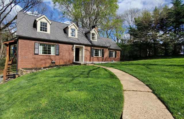 320 Kingston Court photos photos