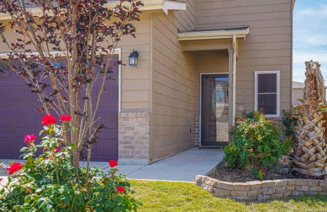 425 AUBURN PARK Gallery 3