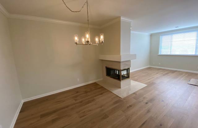 Beautiful, Spacious Condo in Excellent Location! Gallery 4