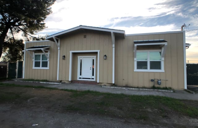 13085 Monterey Hwy Unit C - 13085 Monterey Road, San Martin, CA 95046