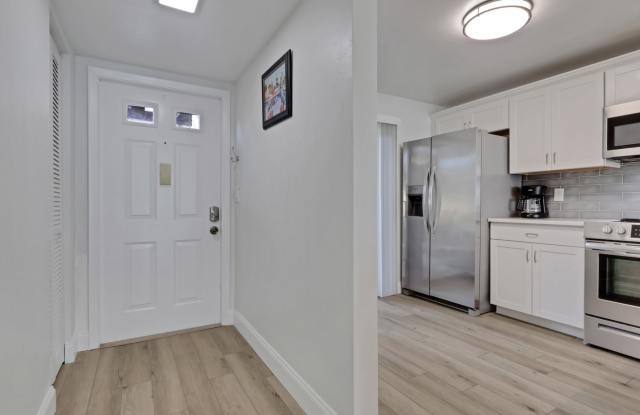 4001 Ice Castle Way #5 - 1 Gallery 3