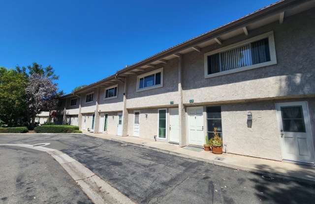 Rancho Niguel: 2 Bedroom 2.5 Bath Attached Townhouse, photos photos Rancho Niguel: 2 Bedroom 2.5 Bath Attached Townhouse, photos photos