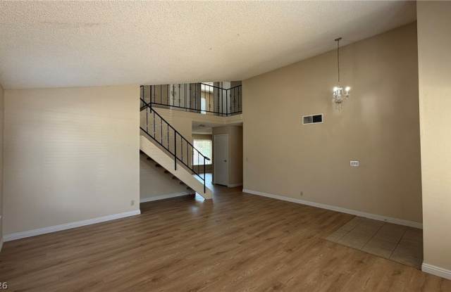 6368 SPRING MEADOW Drive Gallery 4