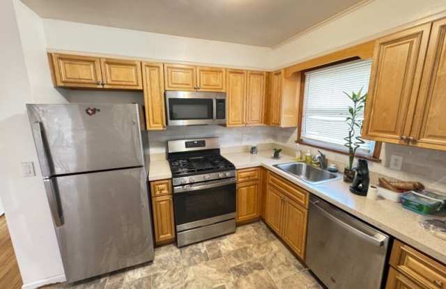 910 Randolph Ave photos photos