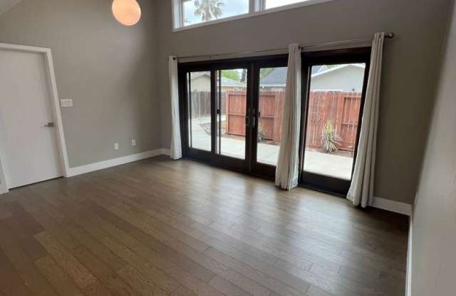 2 bed/2 bath charming ADU for Rent in Concord Gallery 4