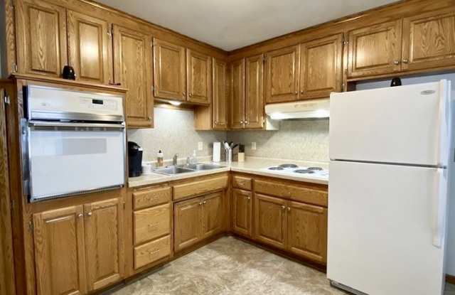 1733 37th Avenue North East Gallery 3