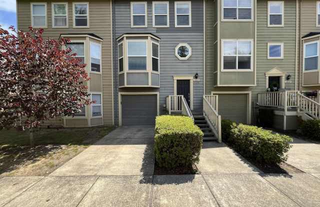 Remodeled Beautiful Progress Ridge Town home! 2 Bedrooms 2 Baths, 1628 Sq. Ft. photos photos