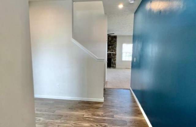 9525 Morris Drive Gallery 4