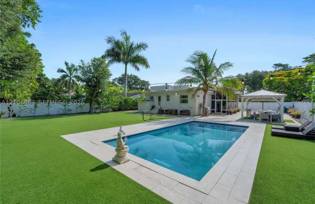 11144 NE 8th Ct Gallery 3