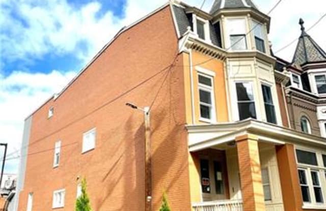 831 West Linden Street Gallery 2
