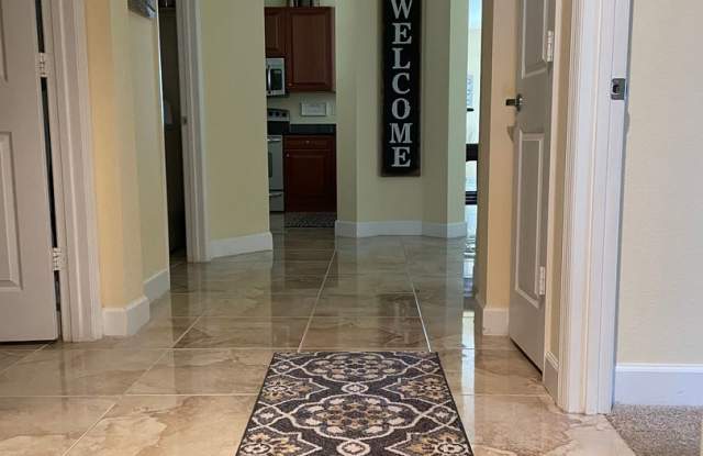 Furnished 3 Bedroom 2 Bath with Garage Punta Gorda Condo Gallery 3