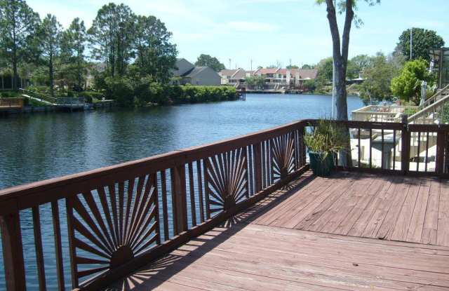 23 FOX VALLEY DR - 23 Fox Valley Drive, Lakeside, FL 32073
