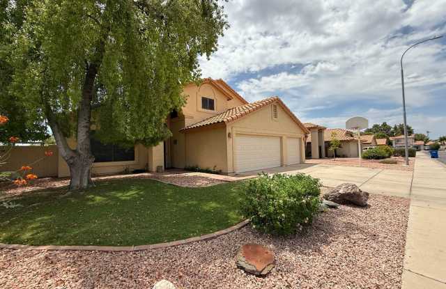 Gorgeous 4 Bedroom w/ Pool - 3611 North 109th Drive, Avondale, AZ 85392