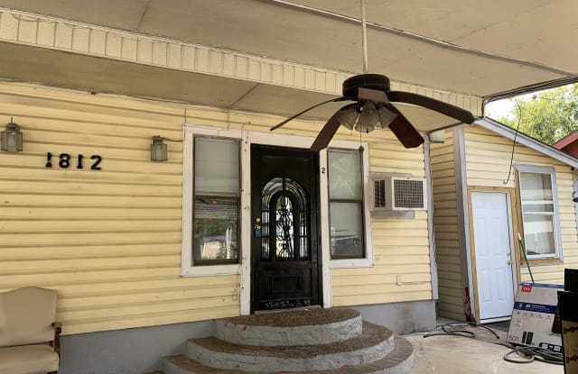 1812 Aransas Avenue - 2 - 1812 Aransas Avenue, San Antonio, TX 78203
