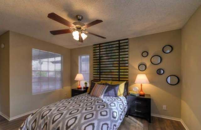 4032 Thousand Oaks Dr. photos photos