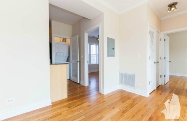 1211 West Waveland Avenue - 1211 West Waveland Avenue, Chicago, IL 60613