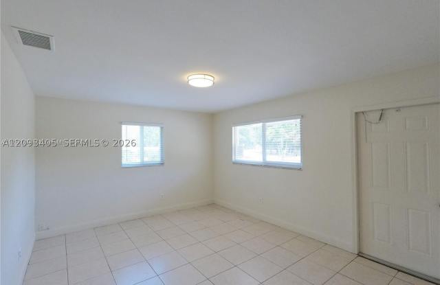 4876 Serafica Dr Gallery 3