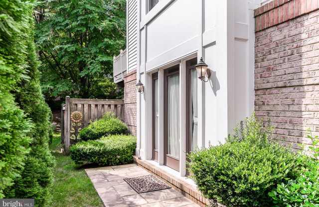 11503 WATERHAVEN COURT Gallery 4