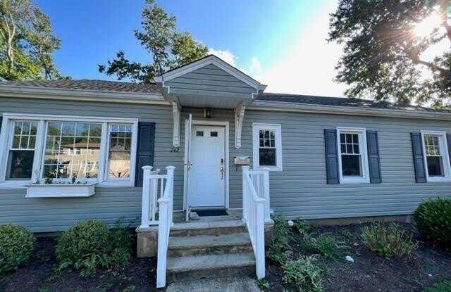 742 Myrtle Avenue photos photos