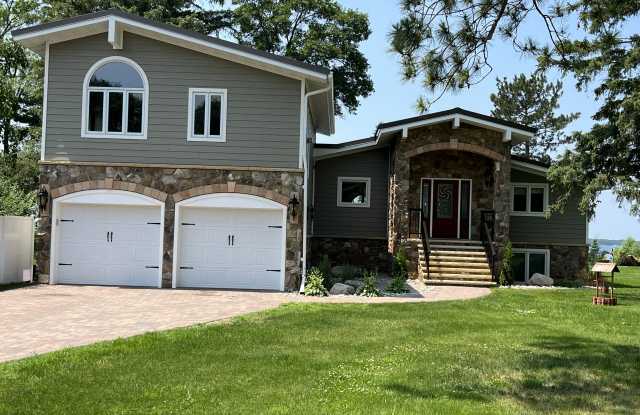 4329 Waville Road Northeast photos photos