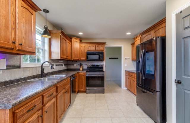 20485 Stagecoach Road Gallery 4