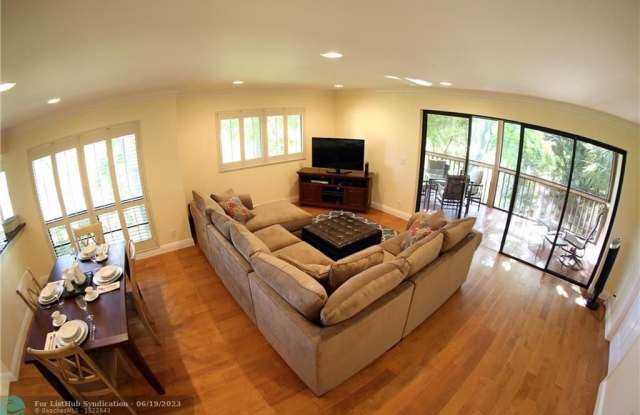 466 Brackenwood Ln - 466 Bracken Wood Lane South, Palm Beach Gardens, FL 33418