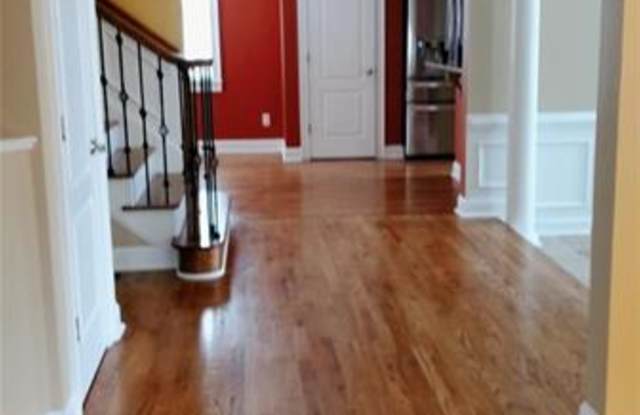 2002 Mccook Drive NW Gallery 3