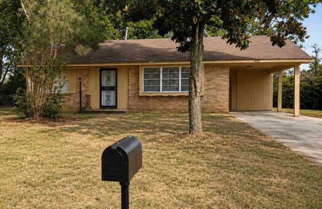 Available Now in 38109 | Spacious 3 Bed, 1 Bath Home for Rent photos photos
