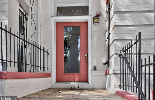 24 RHODE ISLAND Avenue NE Gallery 2