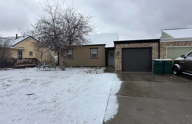 3 bed 1.5 bath Townhome near Downtown Castle Rock! photos photos 3 bed 1.5 bath Townhome near Downtown Castle Rock! photos photos
