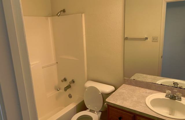 Single Family Home *LEASING SPECIAL AVAILABLE* - 4629 Lexington Street, Bellmead, TX 76705