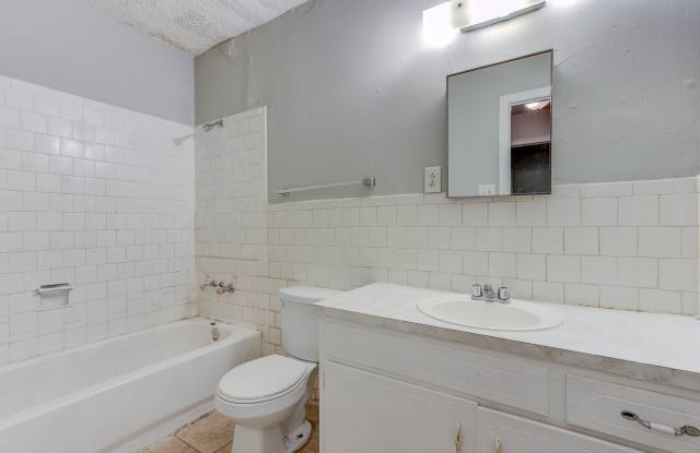 The View: 1 & 2 Bedroom Apartments with All Inclusive Utilities Option Gallery 4