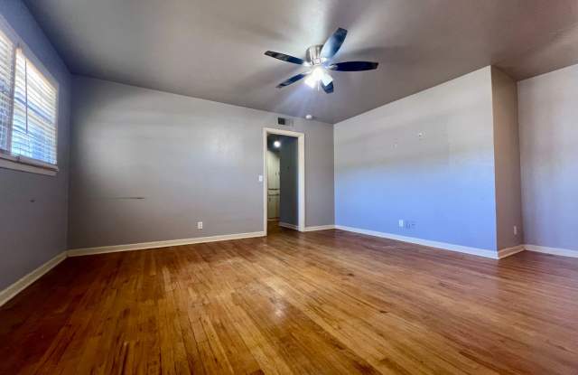 Great 3/2/1 Located Near Texas Tech University Gallery 3