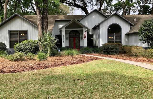 Beautifully Renovated Home in The Reserve! - 2104 Southwest 75th Terrace, Alachua County, FL 32607
