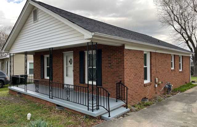 Burlington - 850 East Market Street, Burlington, NC 27217