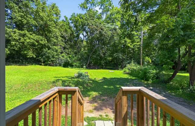 Charming 2BR Duplex in Oak Ridge photos photos