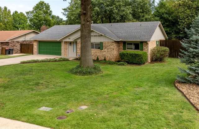 1607 Greenbriar Street Gallery 3