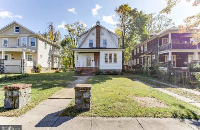 3707 MOHAWK AVENUE Gallery 2