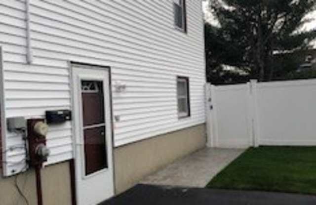 11 Pevwell Dr - 11 Pevwell Drive, Saugus, MA 01906