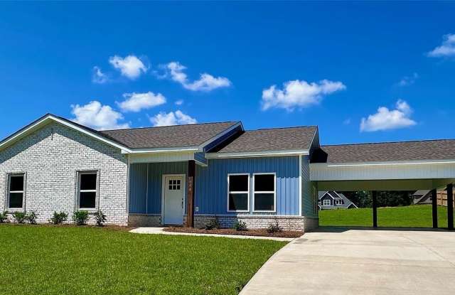 Available NOW - 104 Neenan Drive - 104 Neenan Drive, Coffee County, AL 36330