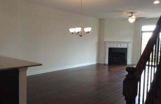4313 Tacoma Trce Gallery 3