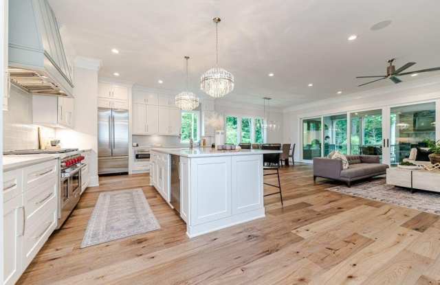 2101 Gresham Lake Road Gallery 4