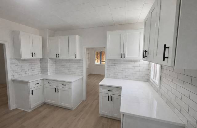 1812 South 7th Street photos photos