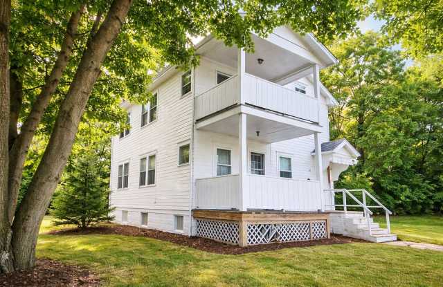 578 Hoye Avenue - 1 photos photos