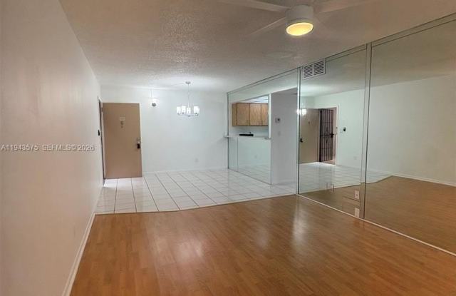 5981 Washington St photos photos