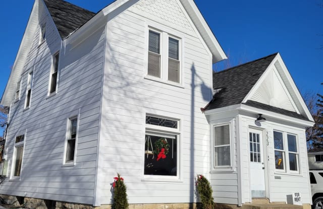 223 East Wilson Street - 223 East Wilson Street, Batavia, IL 60510